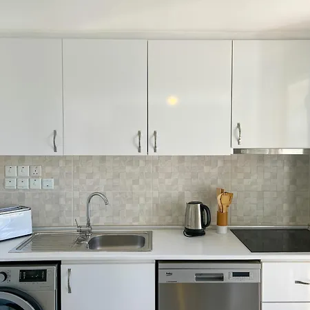 Garden Loft With Pool In Alsancak Kyrenia By Holidaykeys Апартаменты Кирения