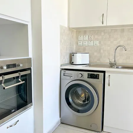 Garden Loft With Pool In Alsancak Kyrenia By Holidaykeys *