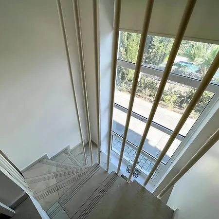 アパート Garden Loft With Pool In Alsancak Kyrenia By Holidaykeys
