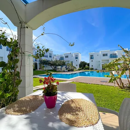 Garden Loft With Pool In Alsancak Kyrenia By Holidaykeys * Кирения