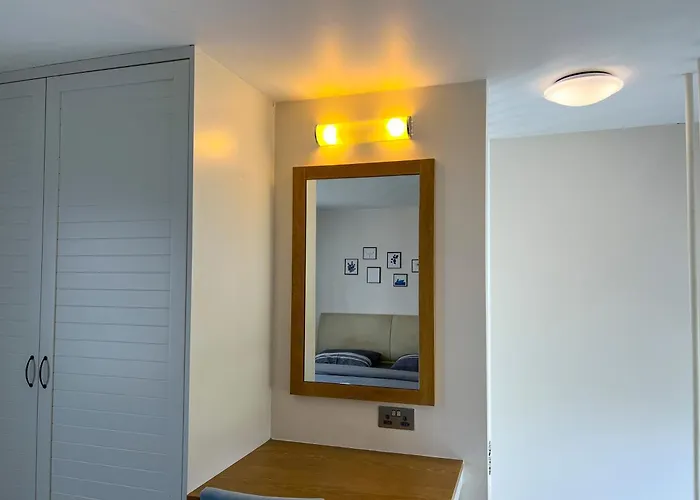 Garden Loft With Pool In Alsancak Kyrenia By Holidaykeys Daire