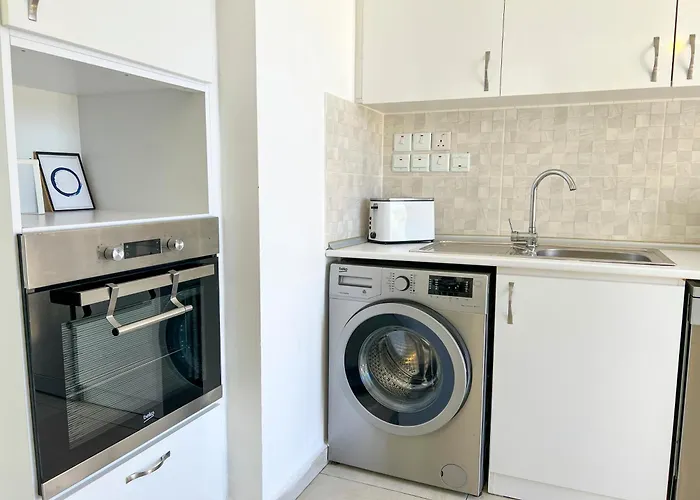 Garden Loft With Pool In Alsancak Kyrenia By Holidaykeys *