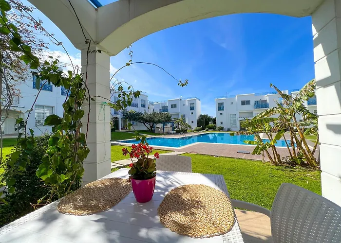 Garden Loft With Pool In Alsancak Kyrenia By Holidaykeys * Girne